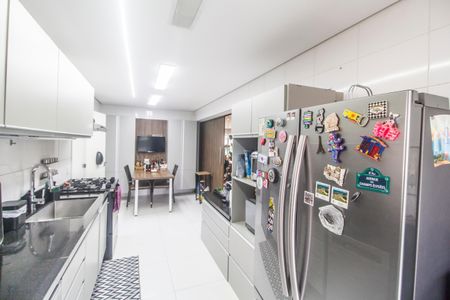 Apartamento à venda com 202m², 4 quartos e 3 vagasCozinha