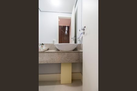 Apartamento à venda com 202m², 4 quartos e 3 vagasBanheiro da Suíte 3