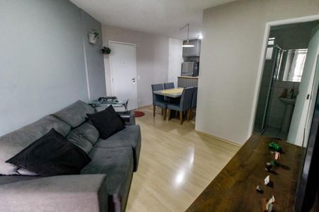 Sala de apartamento para alugar com 2 quartos, 52m² em Jardim Monte Alegre, Taboão da Serra