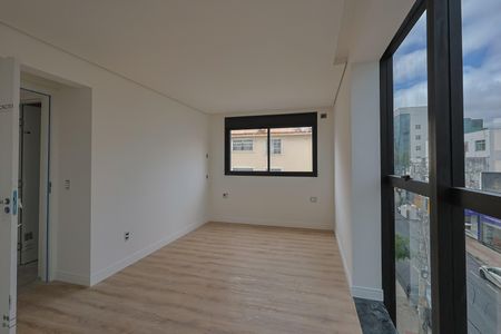 Apartamento à venda com 80m², 3 quartos e 2 vagas Apartamento à venda com 80m², 3 quartos e 2 vagasSuíte