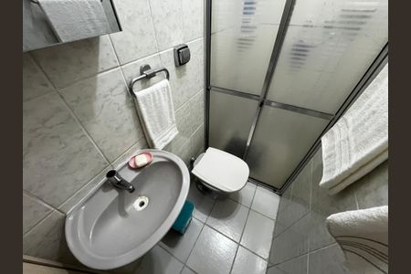 Casa para alugar com 164m², 4 quartos e 2 vagasBanheiro Edícula