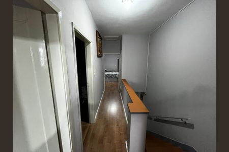 Casa para alugar com 164m², 4 quartos e 2 vagasCorredor