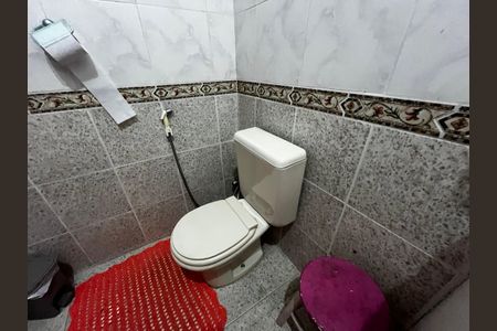 Casa para alugar com 164m², 4 quartos e 2 vagasBanheiro de serviço