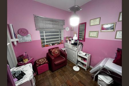 Casa para alugar com 164m², 4 quartos e 2 vagasQuarto de Serviço