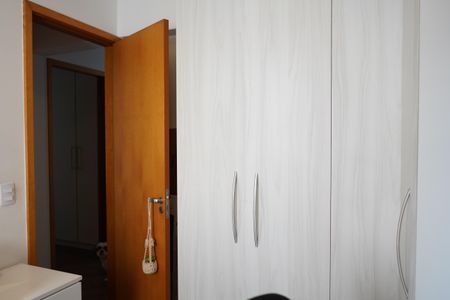 Apartamento à venda com 108m², 4 quartos e 2 vagasQuarto 2