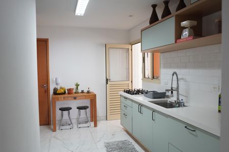 Apartamento à venda com 108m², 4 quartos e 2 vagasCozinha