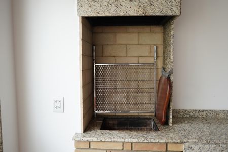 Sacada de apartamento à venda com 4 quartos, 108m² em Vila Bertioga, São Paulo