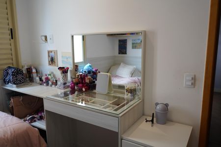 Apartamento à venda com 108m², 4 quartos e 2 vagasQuarto 2