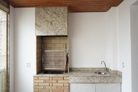 Sacada de apartamento à venda com 4 quartos, 108m² em Vila Bertioga, São Paulo