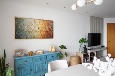 Sala de apartamento à venda com 4 quartos, 108m² em Vila Bertioga, São Paulo