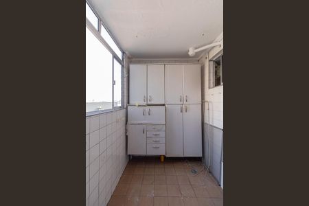 Apartamento à venda com 56m², 3 quartos e 1 vagaÁrea de Serviço