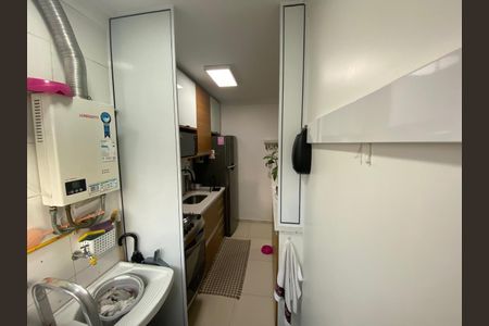 Foto 10 de apartamento à venda com 2 quartos, 50m² em Vila Alóis, São Paulo