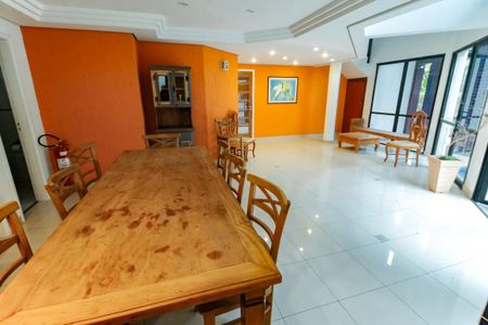 Apartamento à venda com 42m², 1 quarto e 1 vaga Apartamento à venda com 42m², 1 quarto e 1 vagaÁrea comum - Salão de festas