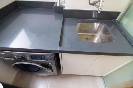 Apartamento para alugar com 64m², 2 quartos e 1 vagaÁrea de Serviço
