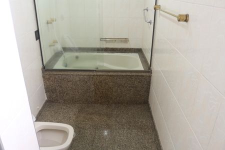 Apartamento à venda com 167m², 3 quartos e 2 vagasBanheiro da Suíte 1