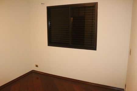 Apartamento à venda com 167m², 3 quartos e 2 vagasQuarto 