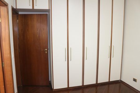 Apartamento à venda com 167m², 3 quartos e 2 vagasSuíte 2