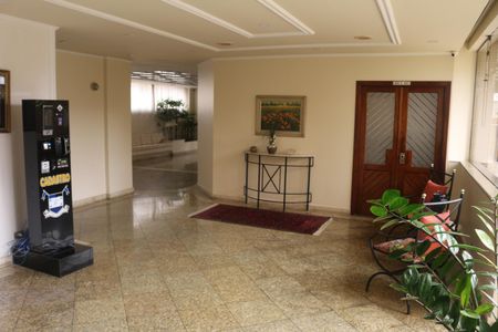 Apartamento à venda com 167m², 3 quartos e 2 vagasHall social