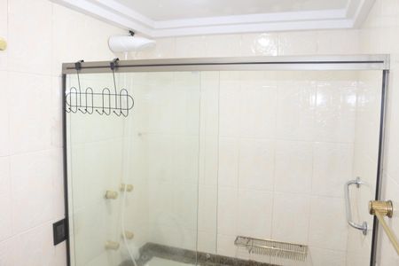 Apartamento à venda com 167m², 3 quartos e 2 vagasBanheiro da Suíte 1