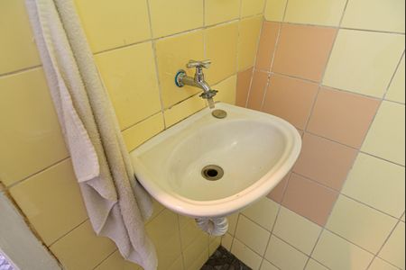 Casa à venda com 140m², 3 quartos e 1 vaga Casa à venda com 140m², 3 quartos e 1 vagaBanheiro de Serviço