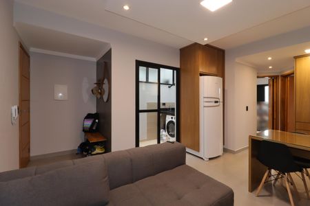Sala de apartamento à venda com 2 quartos, 45m² em Vila Scarpelli, Santo André