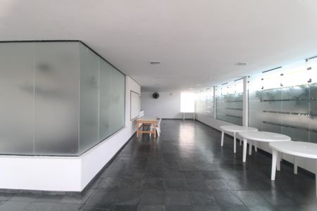 Apartamento à venda com 42m², 2 quartos e 1 vagaÁrea comum