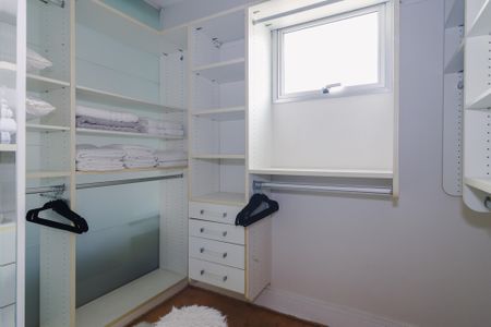Apartamento à venda com 230m², 3 quartos e 3 vagasCloset da Suíte