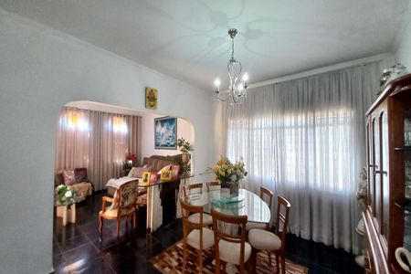 Casa à venda com 432m², 5 quartos e 4 vagas Casa à venda com 432m², 5 quartos e 4 vagasSala de Jantar