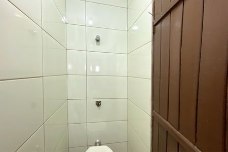 Casa à venda com 170m², 4 quartos e sem vagaBanheiro de Serviço