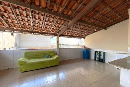 Casa à venda com 170m², 4 quartos e sem vagaVaranda