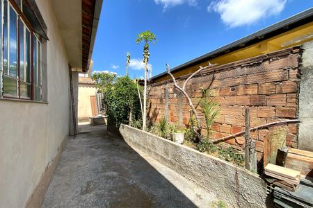 Casa à venda com 170m², 4 quartos e sem vagaCorredor externo