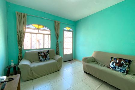 Casa à venda com 170m², 4 quartos e sem vagaSala