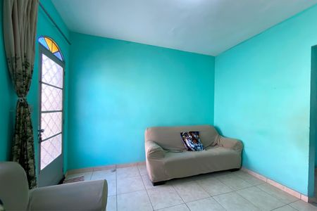 Sala de casa à venda com 4 quartos, 170m² em Planalto, Belo Horizonte