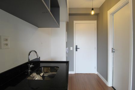Cozinha de kitnet/studio para alugar com 1 quarto, 24m² em Vila Olímpia, São Paulo