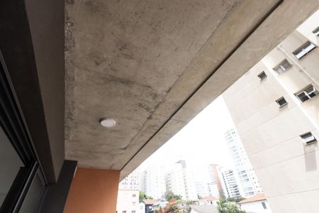 Studio à venda com 26m², 1 quarto e sem vaga Studio à venda com 26m², 1 quarto e sem vagaVaranda