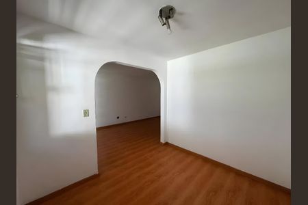 Sala de casa para alugar com 2 quartos, 61m² em São Geraldo, Belo Horizonte