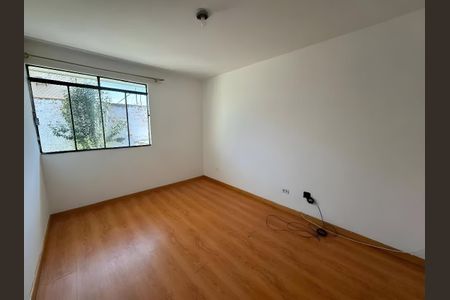 Casa para alugar com 61m², 2 quartos e 1 vaga Casa para alugar com 61m², 2 quartos e 1 vagaQuarto