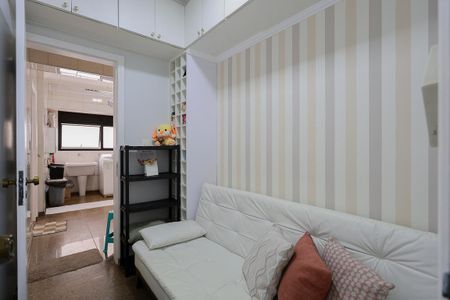 Apartamento à venda com 144m², 3 quartos e 2 vagasQuarto de serviço