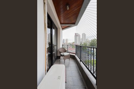 Apartamento à venda com 144m², 3 quartos e 2 vagasVaranda da sala de estar