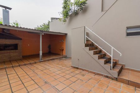 Casa à venda com 190m², 3 quartos e 2 vagasQuintal
