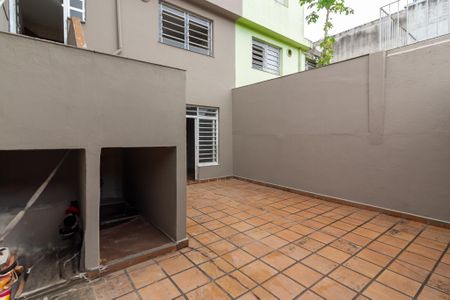 Casa à venda com 190m², 3 quartos e 2 vagasQuintal