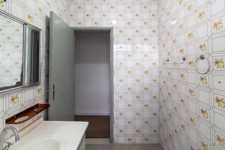 Casa à venda com 190m², 3 quartos e 2 vagasBanheiro da Suíte 1