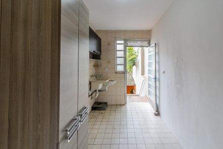 Casa à venda com 190m², 3 quartos e 2 vagasÁrea de Serviço