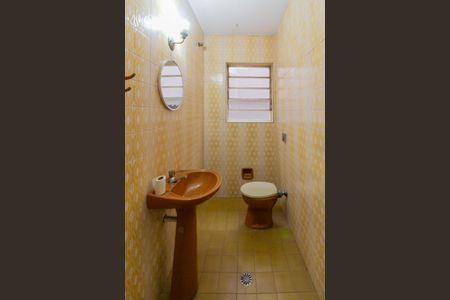 Casa à venda com 190m², 3 quartos e 2 vagasLavabo