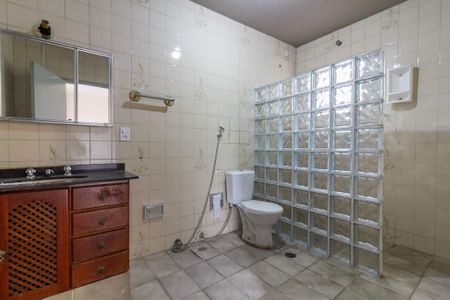 Casa à venda com 190m², 3 quartos e 2 vagasBanheiro da Suíte 2