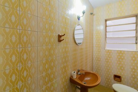 Casa à venda com 190m², 3 quartos e 2 vagasLavabo