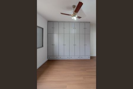 Casa à venda com 190m², 3 quartos e 2 vagasSuíte 1