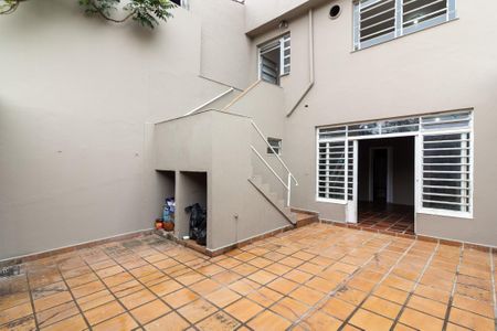 Casa à venda com 190m², 3 quartos e 2 vagasQuintal