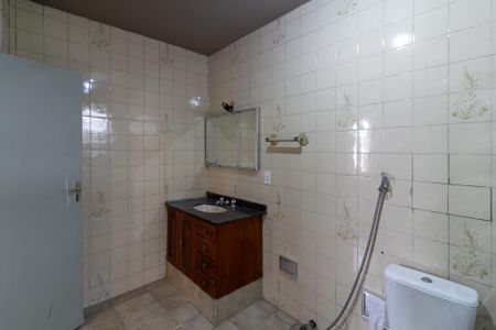 Casa à venda com 190m², 3 quartos e 2 vagasBanheiro da Suíte 2