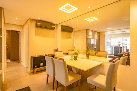 Apartamento à venda com 67m², 2 quartos e 1 vagaSala